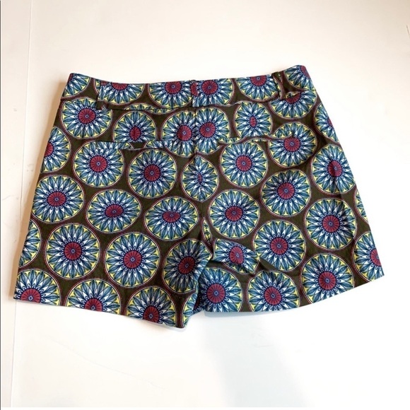 Banana Republic brown and purple mandala print Hampton fit shorts size 2 - Picture 1 of 5